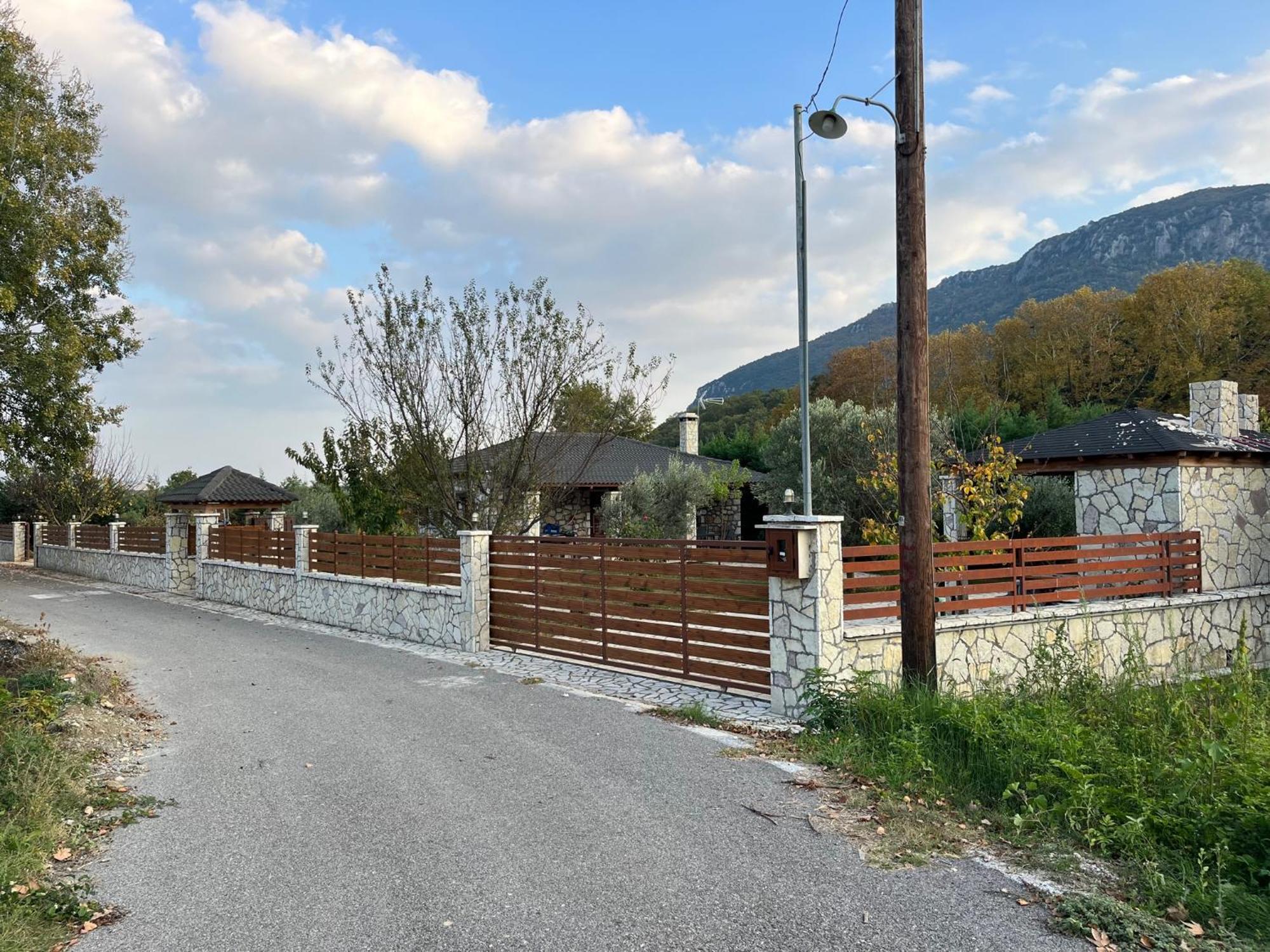 Το Πετρινο Σπιτι Του Καστρη! Με Θεα Τα Μετεωρα Villa Kalambaka Exterior foto